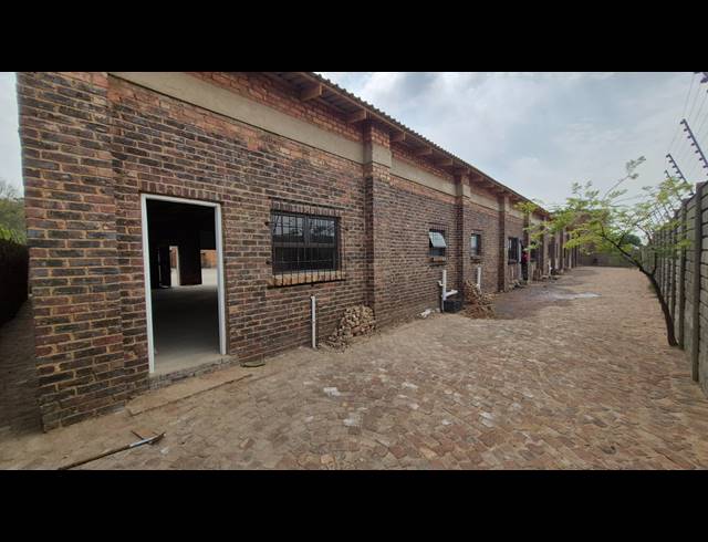 100M² FACTORY TO LET IN BENONI SOUTH